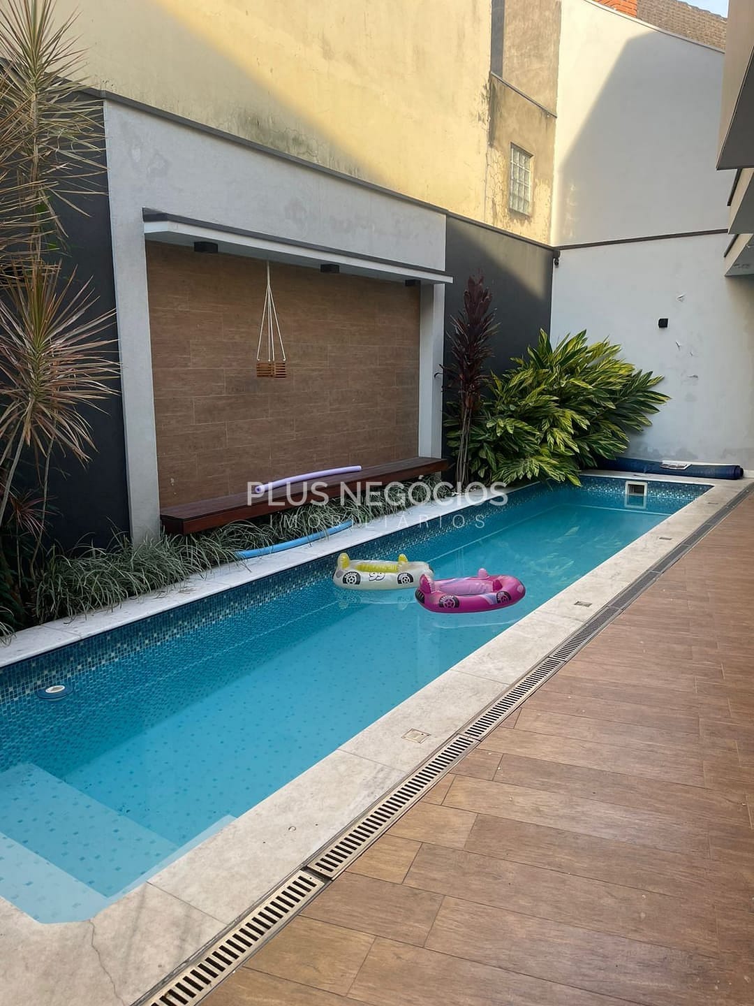 Casa, 2 quartos, 159 m² - Foto 1