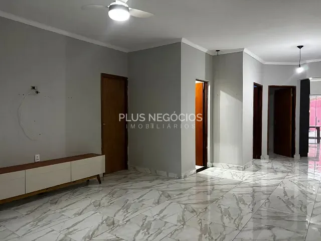 Casa com 175m² 3 quartos e 3 banheiros, à venda ou para alugar, no bairro Jardim Piazza Di Roma II em Sorocaba