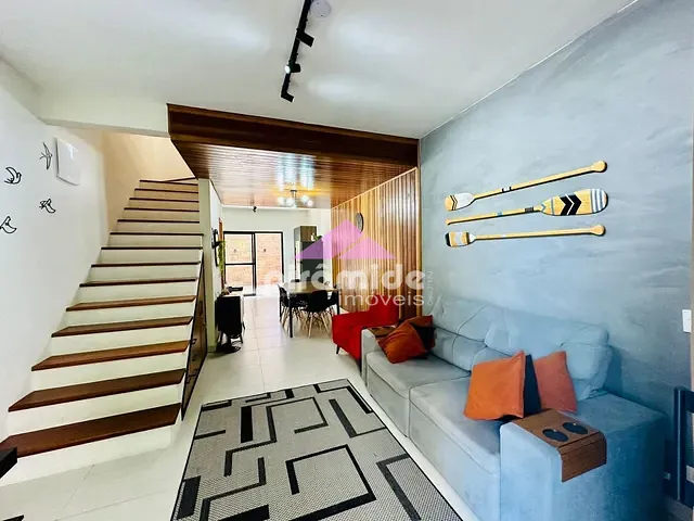 Casa com 101m² 2 quartos e 3 banheiros, à venda, no bairro Pontal de Santa Marina em Caraguatatuba
