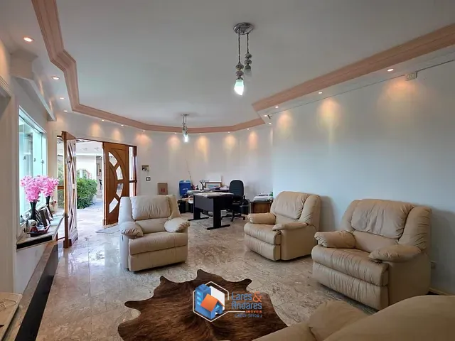 Casa com 1550m² 3 quartos e 3 banheiros, à venda, no bairro Portal Roselândia em Cotia