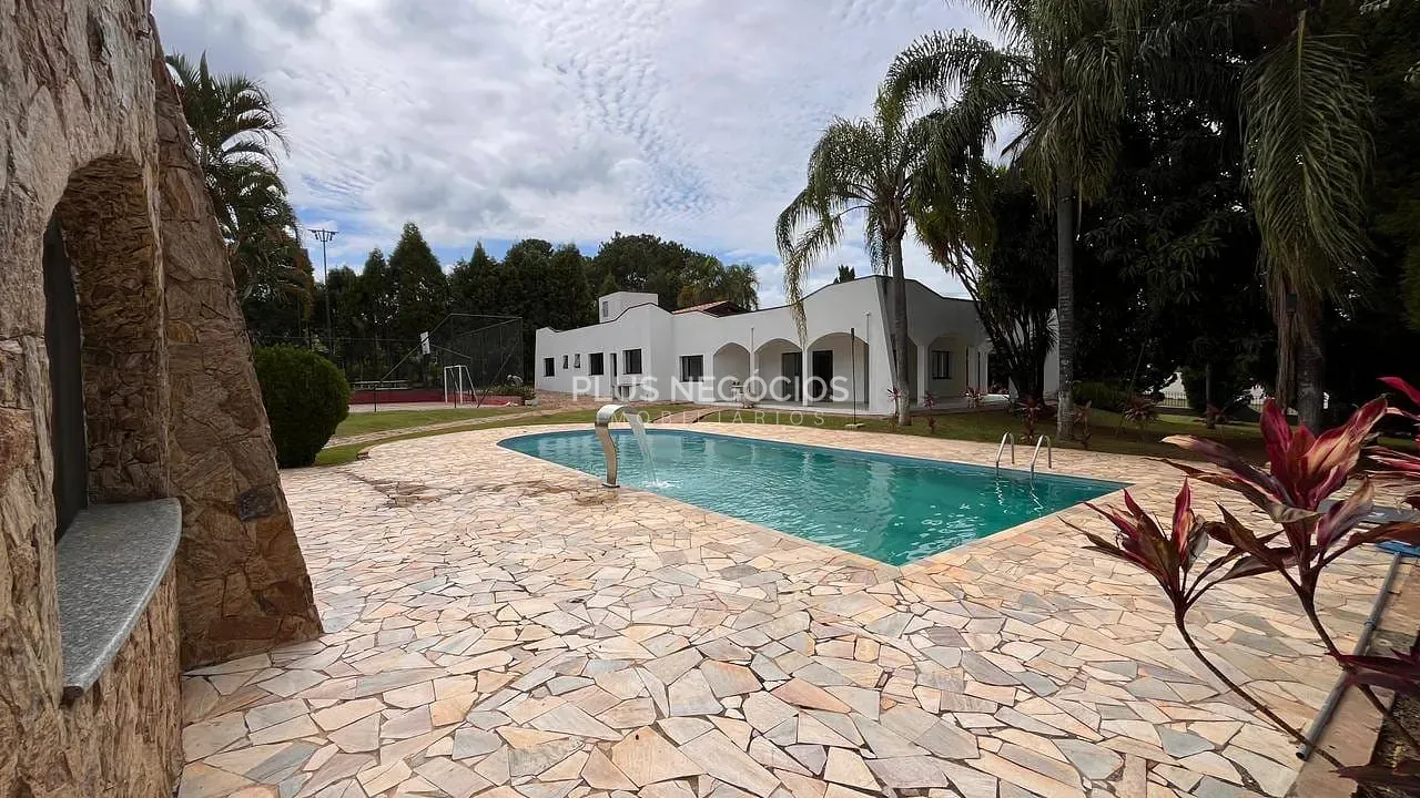 Casa, 4 quartos, 600 m² - Foto 1