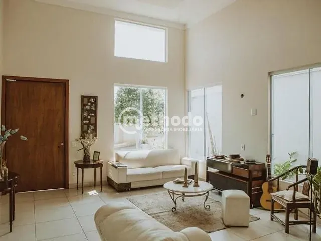 Casa com 360m² 3 quartos e 1 banheiro, à venda, no bairro Chácara Santa Margarida em Campinas