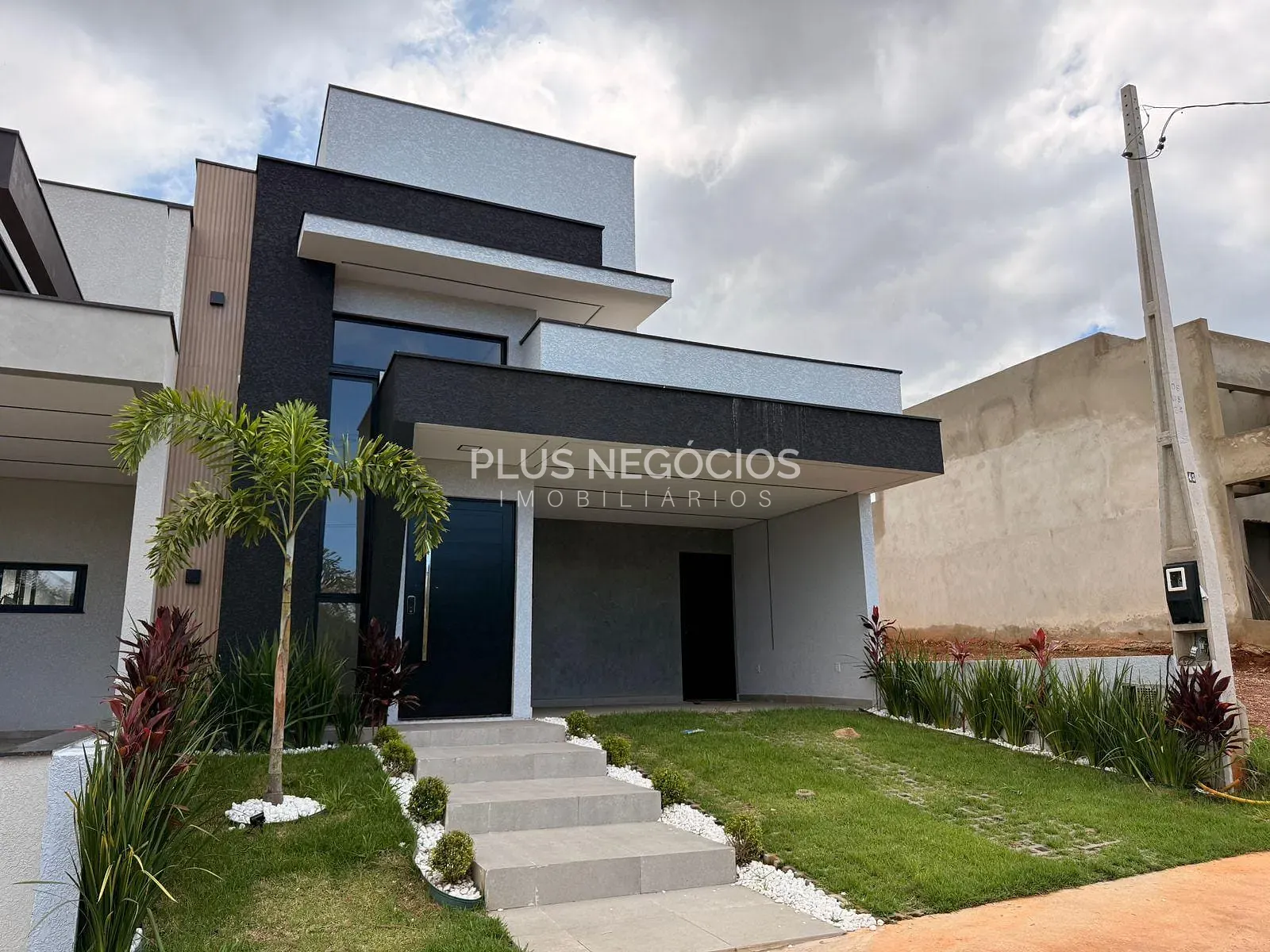 Casa, 3 quartos, 143 m² - Foto 1