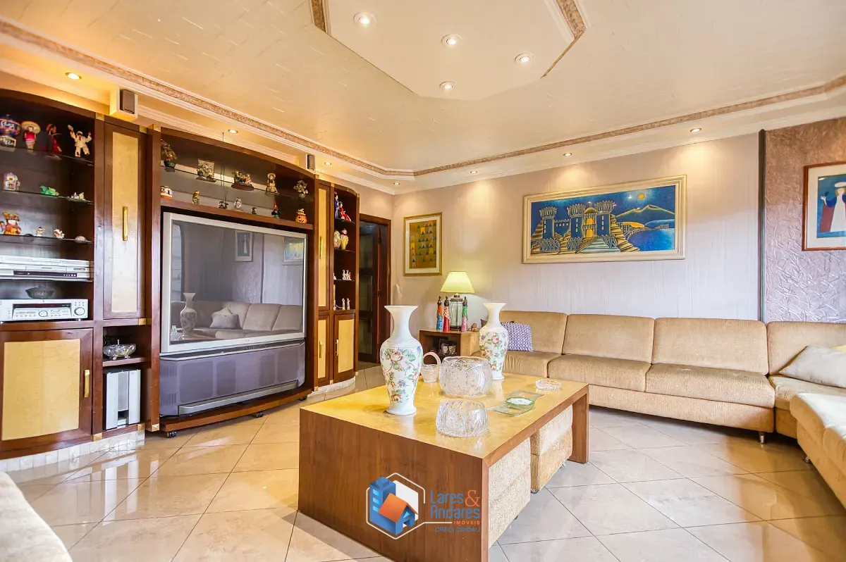 Casa, 4 quartos, 324 m² - Foto 2