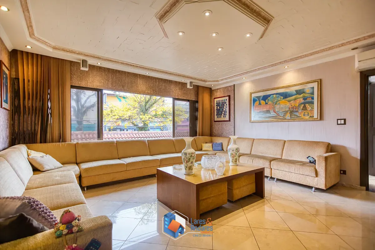Casa, 4 quartos, 324 m² - Foto 1
