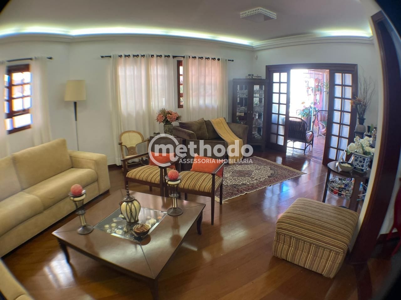 Casa, 4 quartos, 262 m² - Foto 2