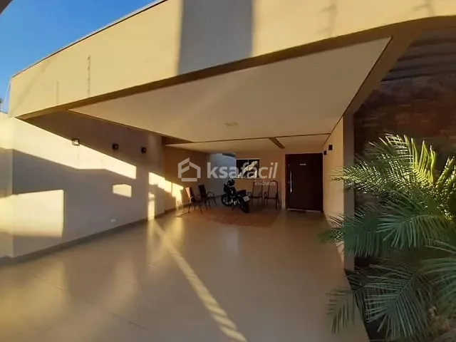 Casa com 250m² 3 quartos e 2 banheiros, à venda, no bairro Vila Piratininga em Campo Grande