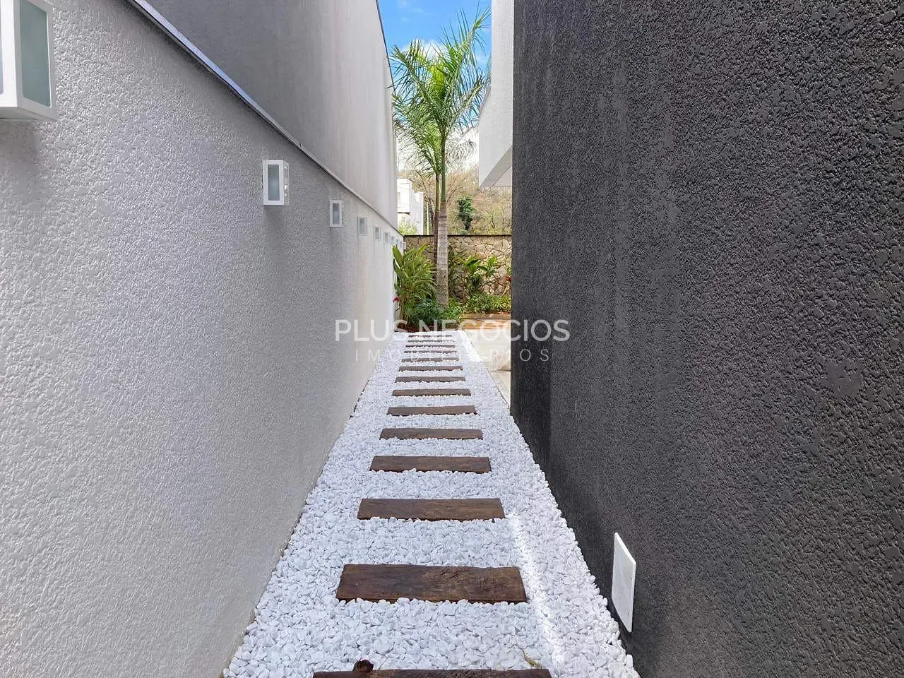 Casa, 4 quartos, 220 m² - Foto 10