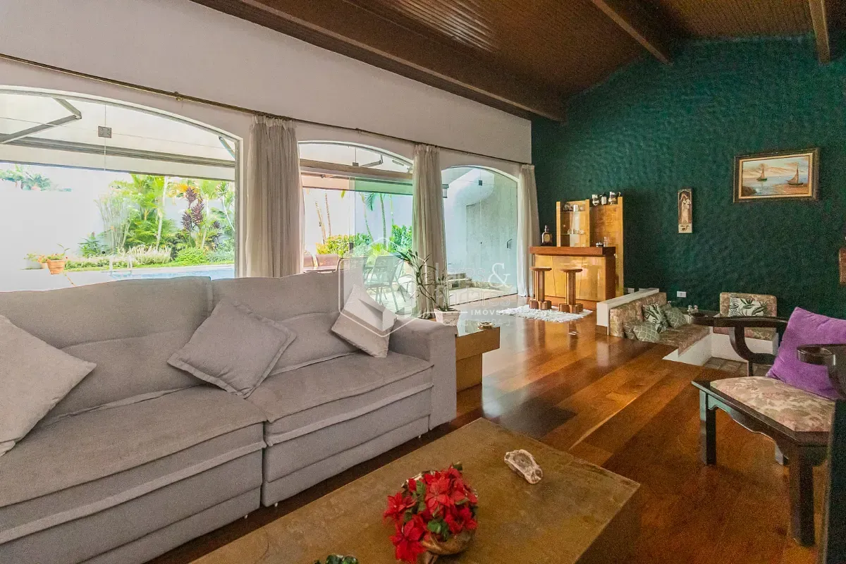 Casa, 4 quartos, 219 m² - Foto 2