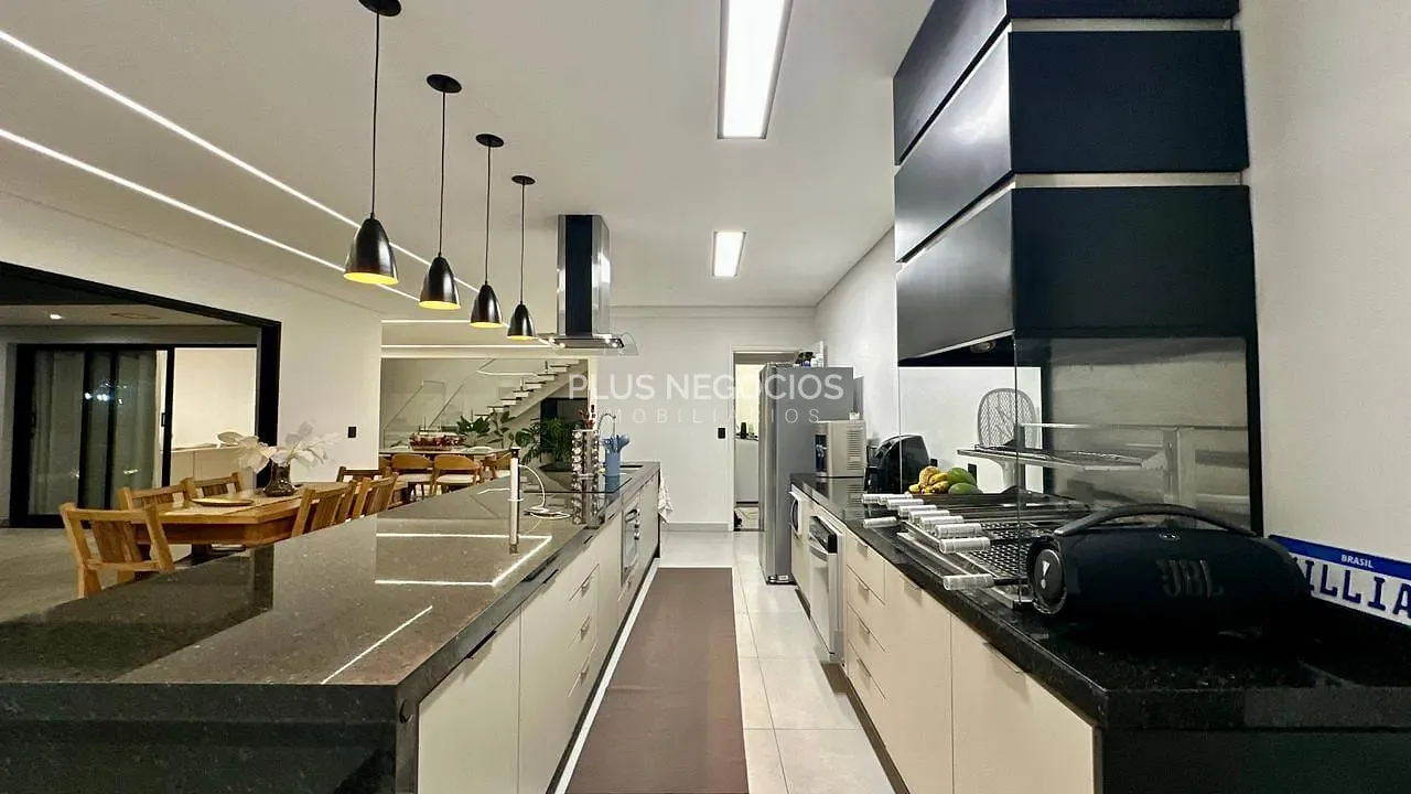 Casa, 3 quartos, 280 m² - Foto 4