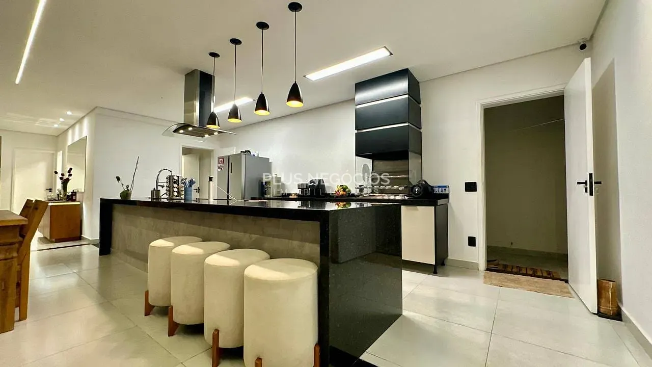 Casa, 3 quartos, 280 m² - Foto 21