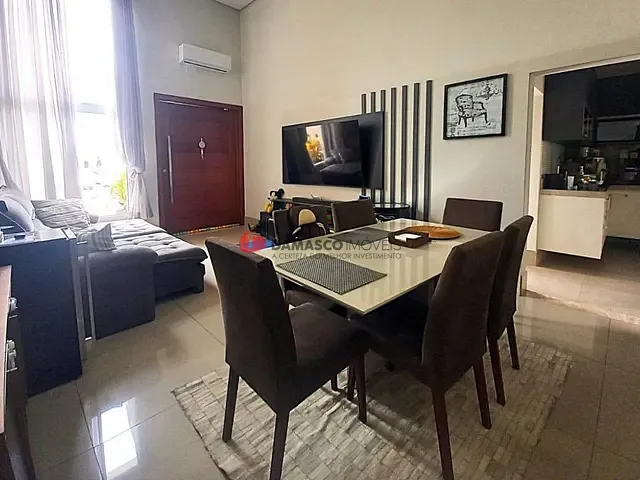 Casa 3 quartos e 2 banheiros, à venda, no bairro Loteamento Terras de São Pedro e São Paulo em Salto