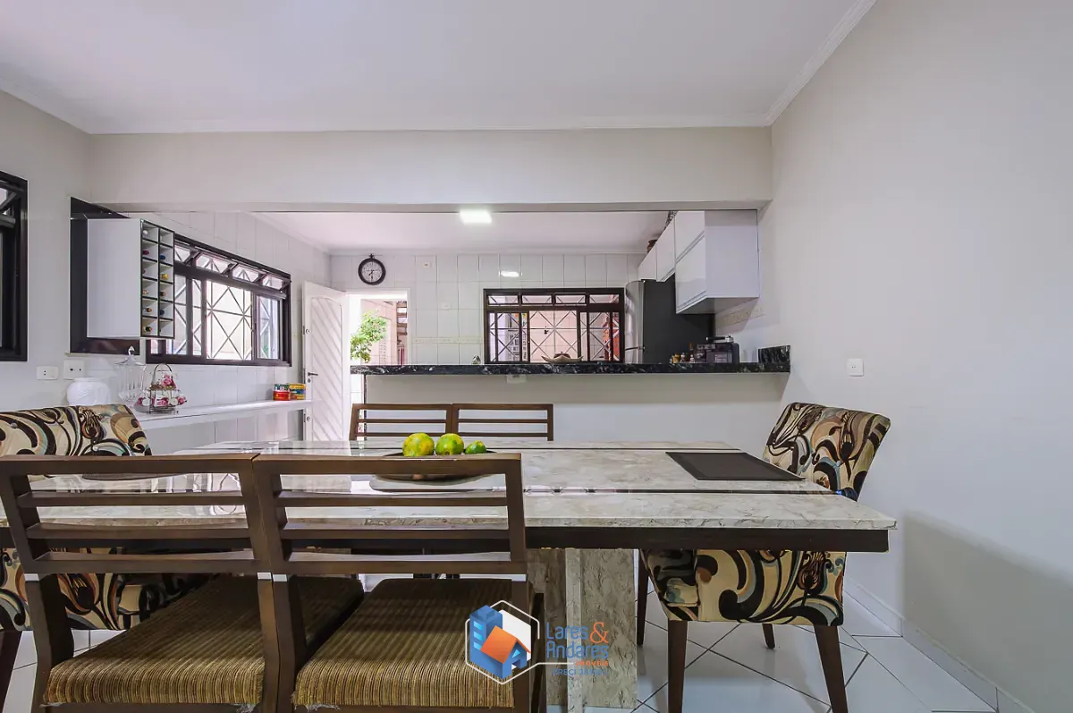 Casa, 3 quartos, 185 m² - Foto 1