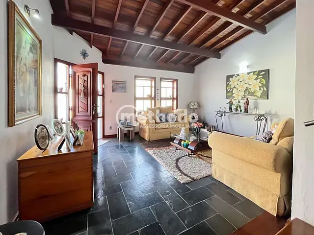 Casa com 480m² 3 quartos e 3 banheiros, à venda, no bairro Loteamento Caminhos de San Conrado (Sousas) em Campinas