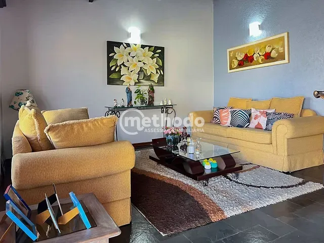Casa com 480m² 3 quartos e 3 banheiros, à venda, no bairro Loteamento Caminhos de San Conrado (Sousas) em Campinas