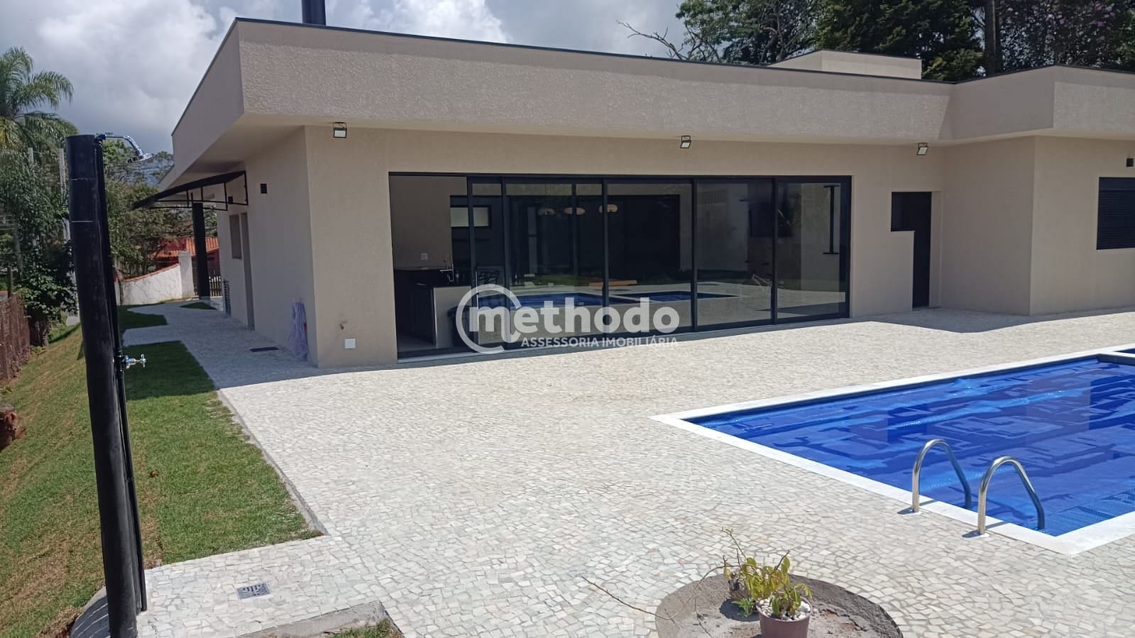Casa, 3 quartos, 320 m² - Foto 1