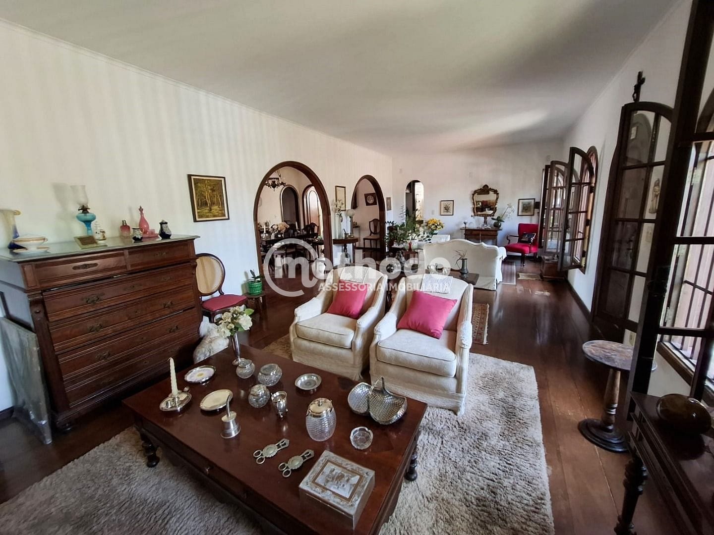 Casa, 4 quartos, 241 m² - Foto 3