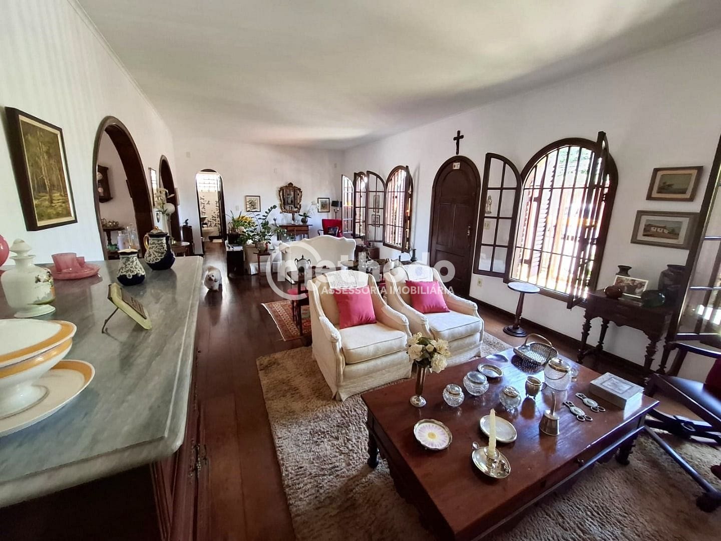 Casa, 4 quartos, 241 m² - Foto 2