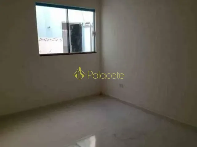 Casa com 200m² 2 quartos e 2 banheiros, à venda, no bairro Residencial Pasin em Pindamonhangaba