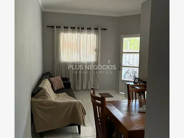 Casa com 138m² 2 quartos e 1 banheiro, à venda, no bairro Jardim Nova Aparecidinha em Sorocaba