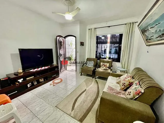 Casa com 250m² 3 quartos e 2 banheiros, à venda, no bairro Vila Eldízia em Santo André
