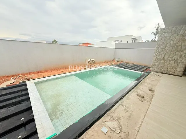 Casa com 420m² 4 quartos e 6 banheiros, à venda, no bairro Alphaville Nova Esplanada em Votorantim