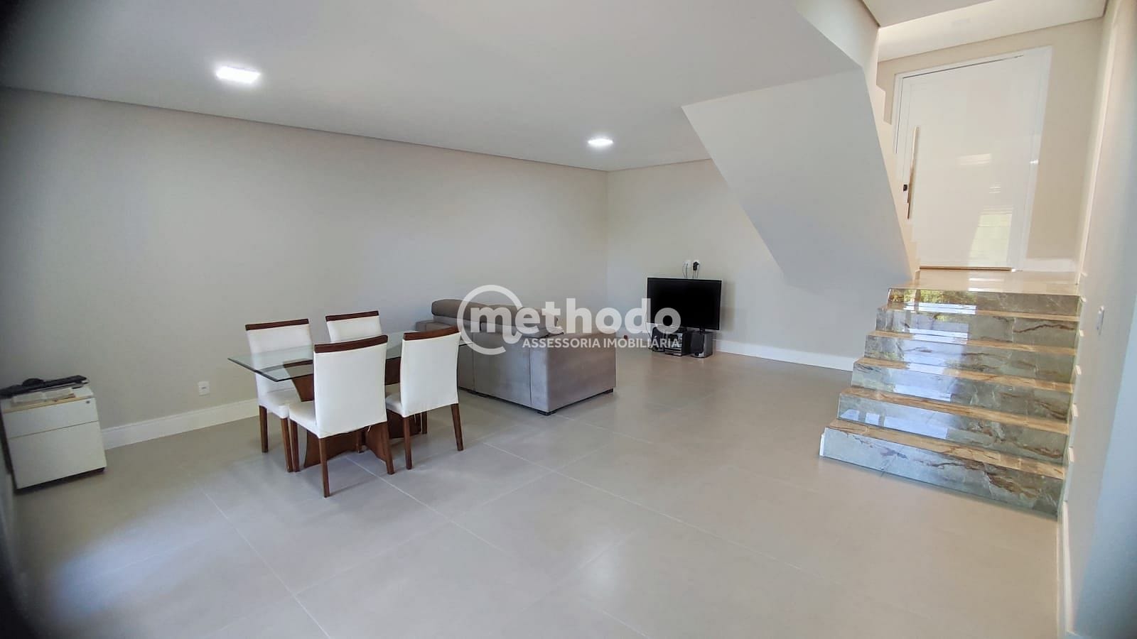 Casa, 3 quartos, 207 m² - Foto 3