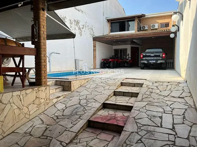 Casa com 272m² 3 quartos e 2 banheiros, à venda, no bairro Jardim Piazza di Roma em Sorocaba