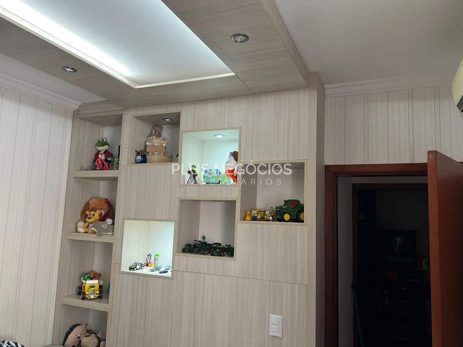 Casa, 3 quartos, 245 m² - Foto 9