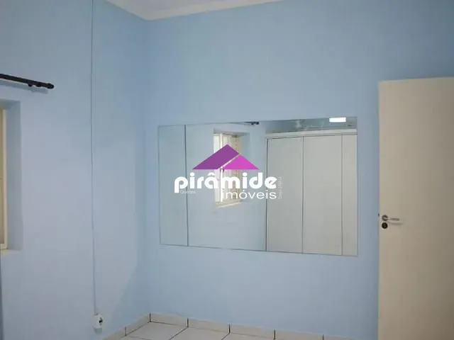Casa com 250m², à venda, no bairro Centro em São José dos Campos