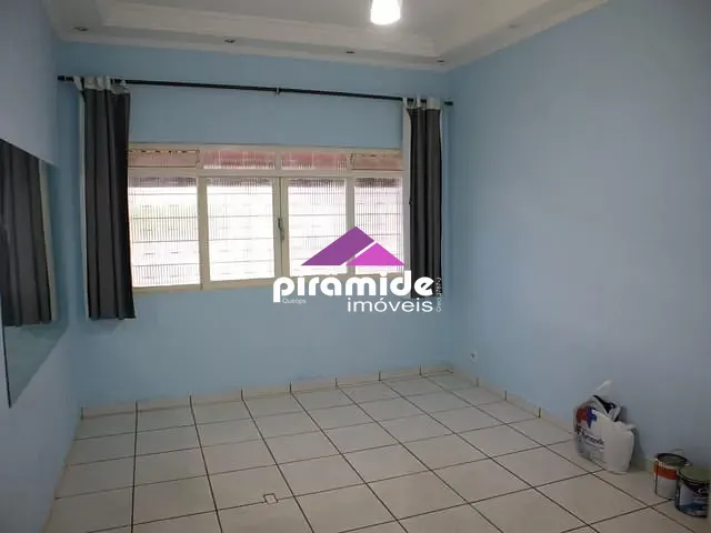 Casa com 250m², à venda, no bairro Centro em São José dos Campos