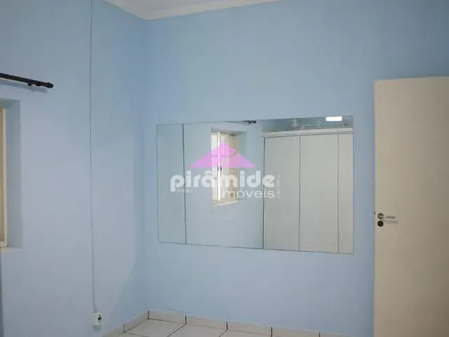 Casa com 250m², à venda, no bairro Centro em São José dos Campos