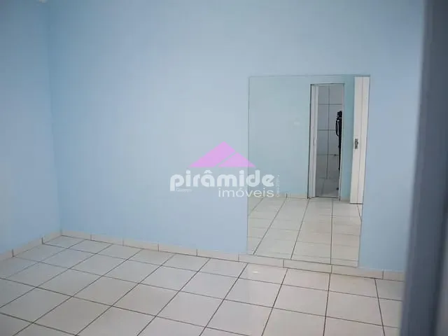 Casa com 250m², à venda, no bairro Centro em São José dos Campos