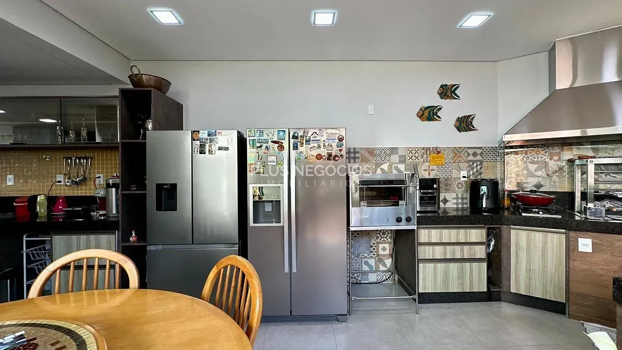 Casa, 4 quartos, 320 m² - Foto 13