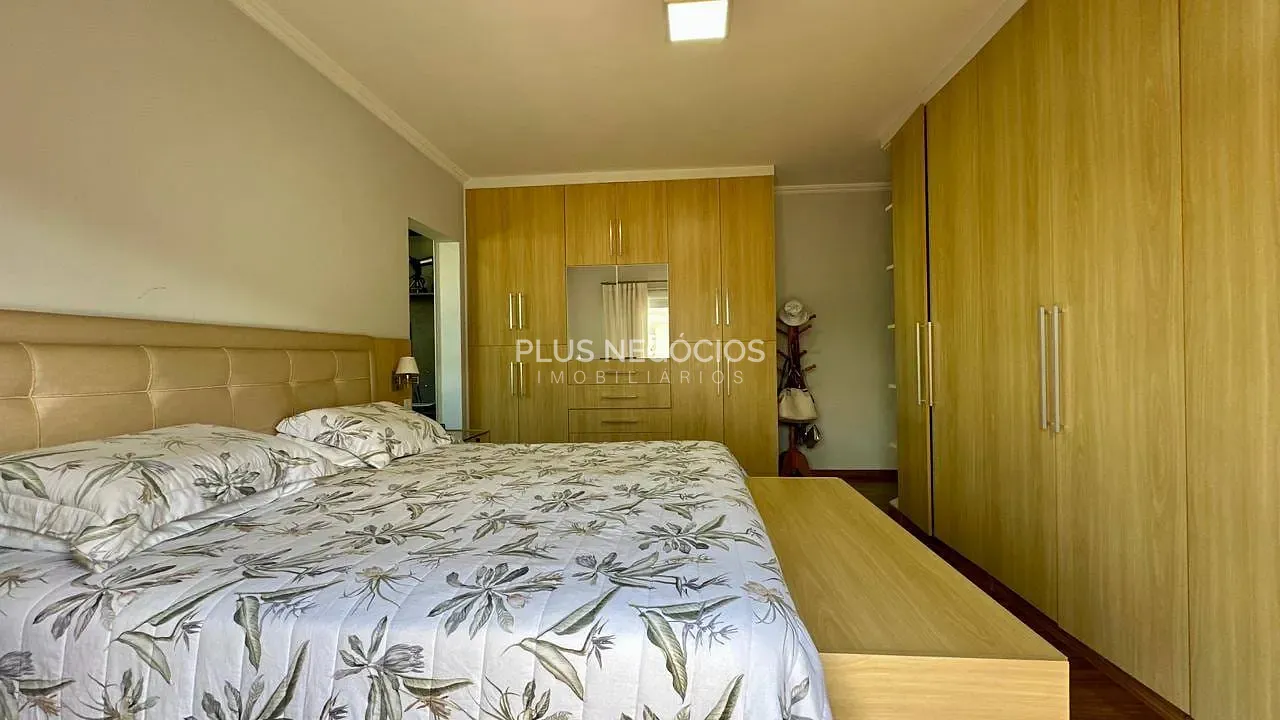 Casa, 4 quartos, 320 m² - Foto 26