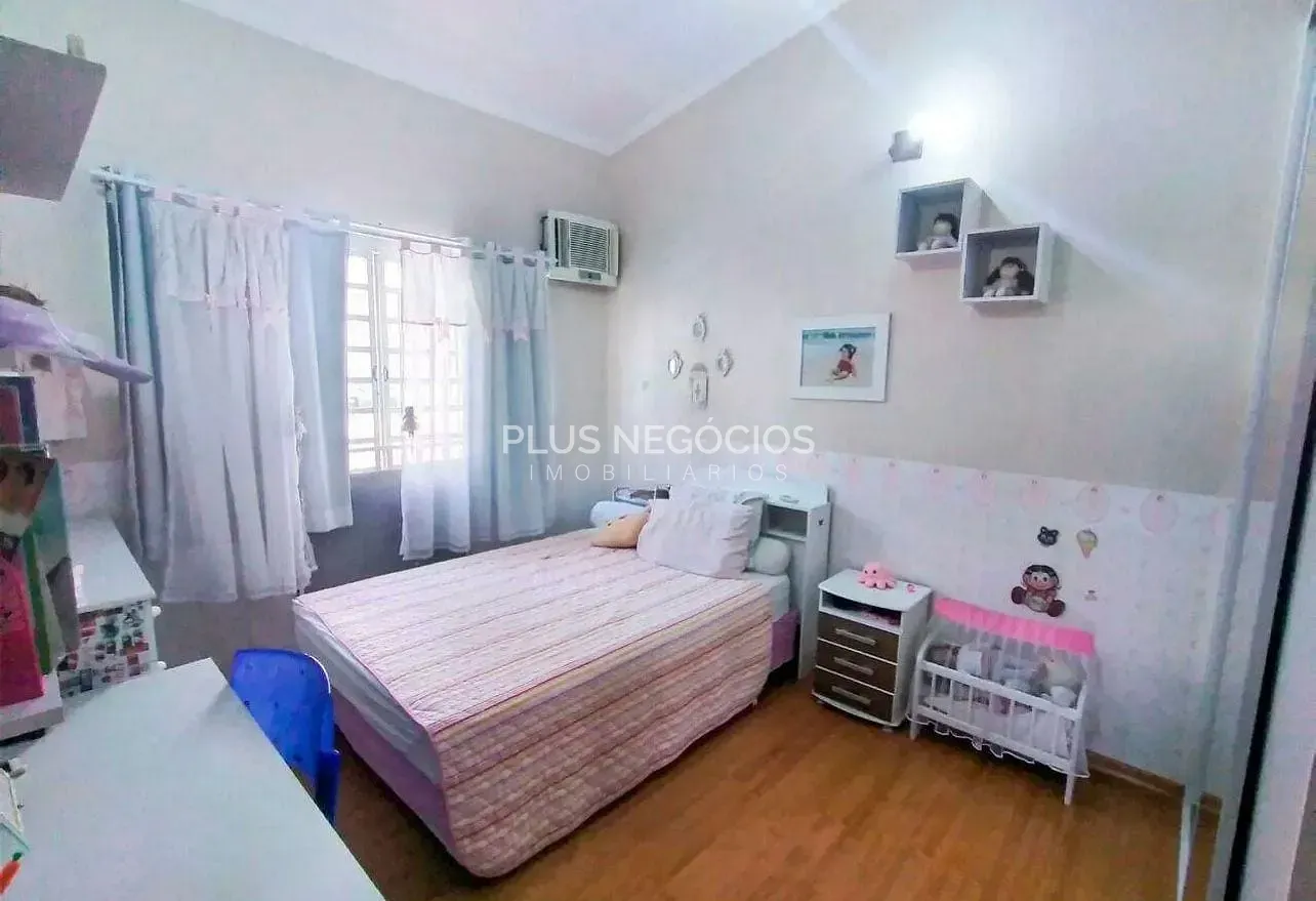 Casa, 4 quartos, 330 m² - Foto 7