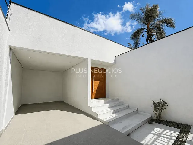 Casa com 200m² 3 quartos e 2 banheiros, à venda, no bairro Parque Três Meninos em Sorocaba
