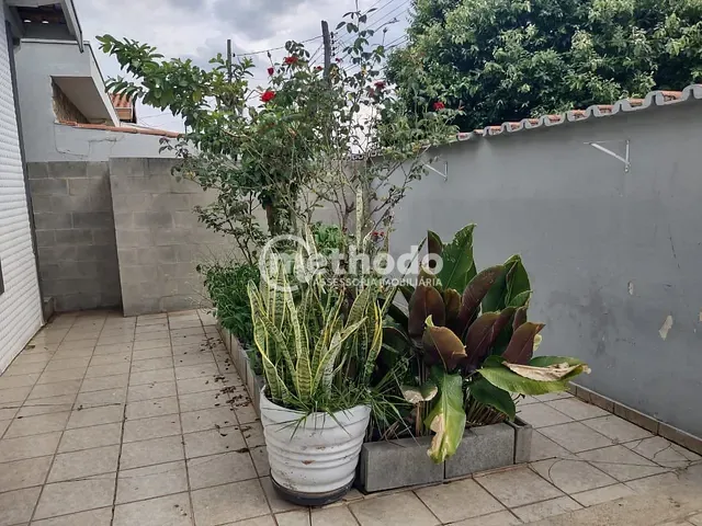Casa com 300m² 3 quartos e 1 banheiro, à venda, no bairro Jardim Campos Eliseos em Campinas