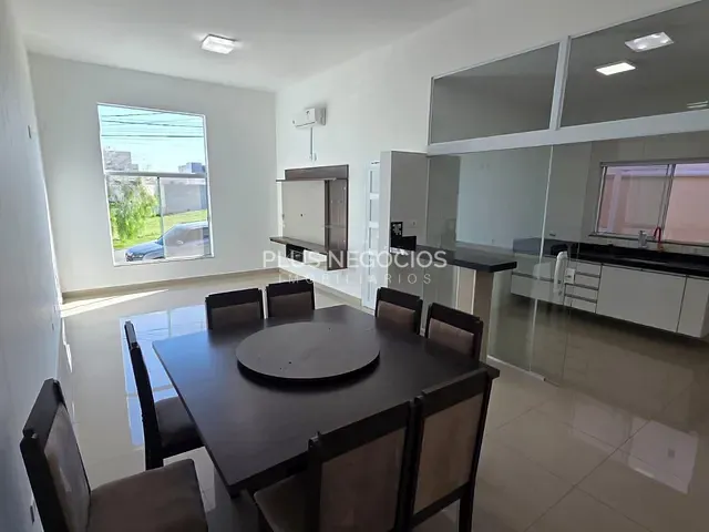 Casa com 200m² 4 quartos e 4 banheiros, à venda ou para alugar, no bairro Wanel Ville em Sorocaba