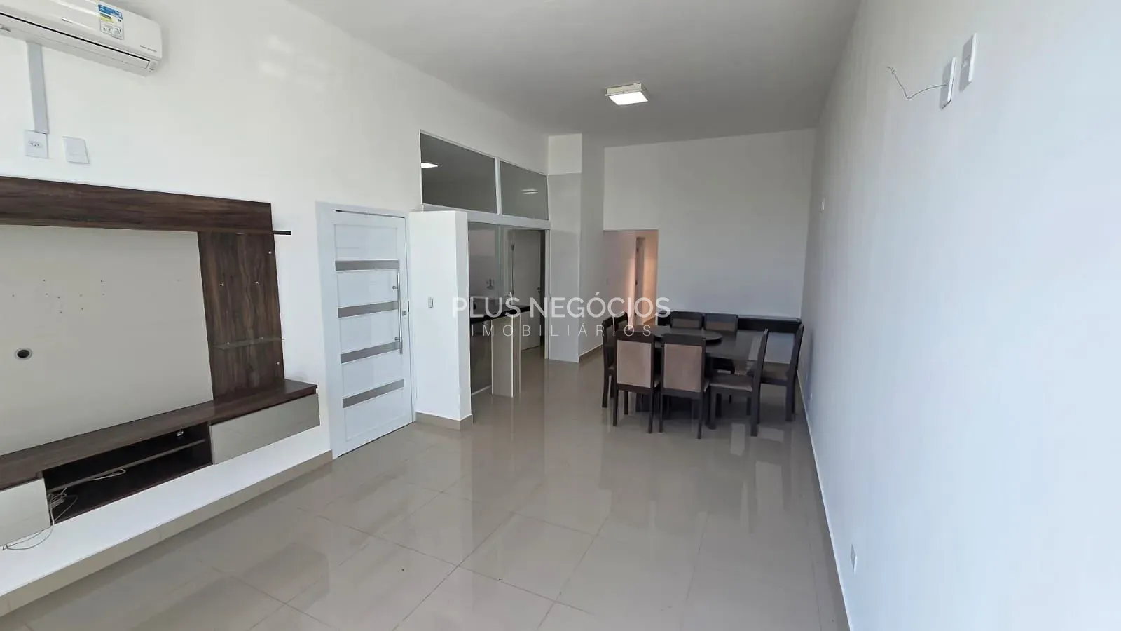 Casa, 4 quartos, 200 m² - Foto 2