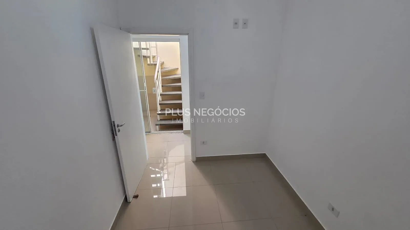 Casa, 4 quartos, 200 m² - Foto 9