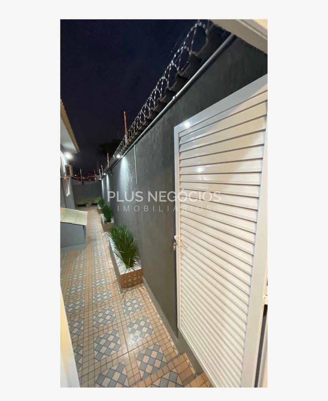 Casa, 3 quartos, 305 m² - Foto 2