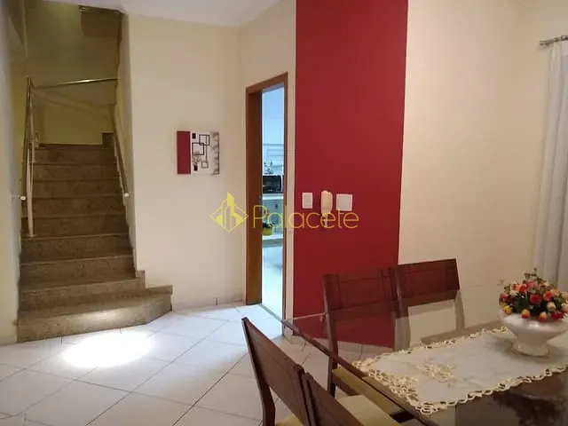 Casa com 250m² 3 quartos e 5 banheiros, à venda, no bairro Jardim Maria Augusta em Taubaté