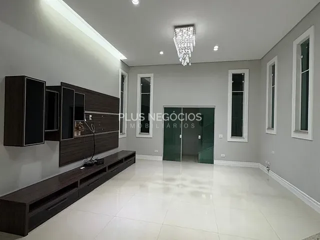 Casa com 384m² 4 quartos e 5 banheiros, à venda ou para alugar, no bairro Jardim Pagliato em Sorocaba