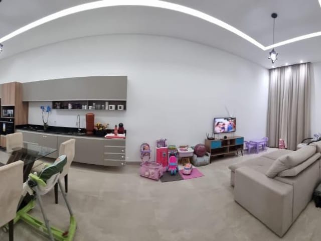 Casa com 300m² 3 quartos e 3 banheiros, à venda, no bairro Parque São Luís em Taubaté