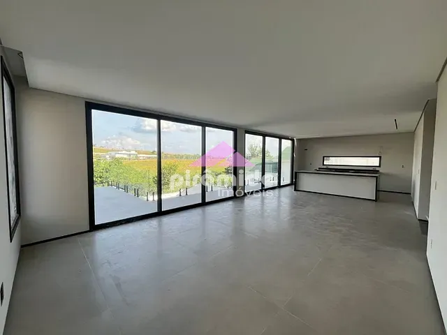 Casa com 640m² 4 quartos e 7 banheiros, à venda, no bairro Urbanova em São José dos Campos