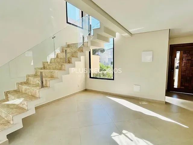 Casa com 360m² 3 quartos e 4 banheiros, à venda, no bairro Cajuru do Sul em Sorocaba