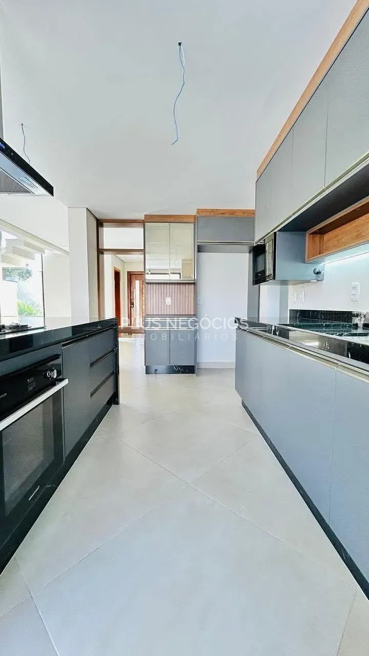 Casa, 3 quartos, 211 m² - Foto 6