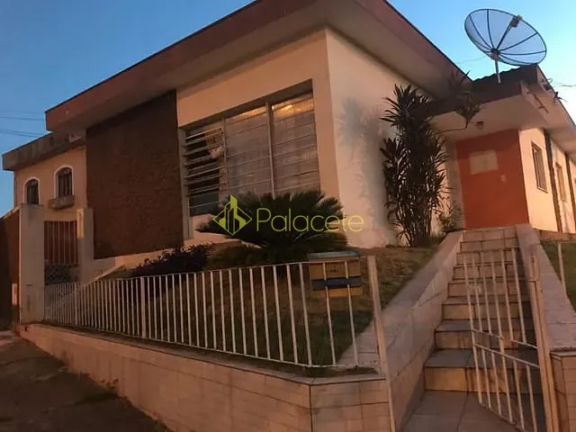 Casa 3 quartos e 2 banheiros, à venda, no bairro Jardim Boa Vista em Pindamonhangaba