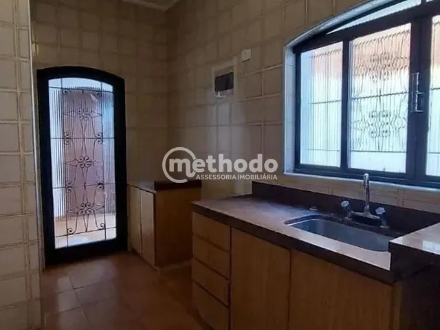 Casa com 508m² 4 quartos e 4 banheiros, à venda, no bairro Parque São Quirino em Campinas